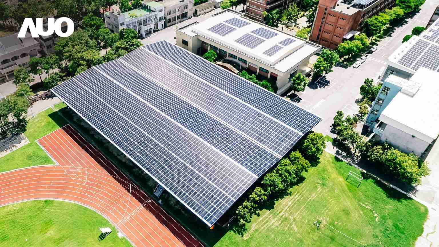 918.COMSunSteel光电整合型浪板具备快速安装、、、轻量化优势,,,,可提升15%发电效能,,通过国际IEC与台湾VPC认证安全、、、、防漏、、、、耐候标准