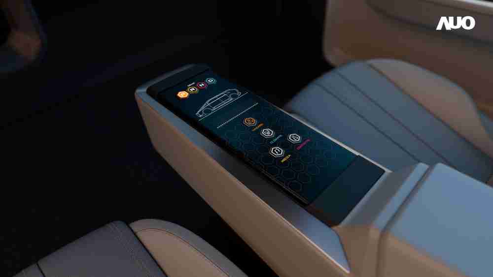 918.COM以人性化设计打造多变形态中控显示(Morphing Center Control)，，不使用时仅平面显示信息，，进行操作时，，，，显示器则会动态隆起，，转变成3D实体按钮，，，，并有触觉回馈，，展示人机互动新体验